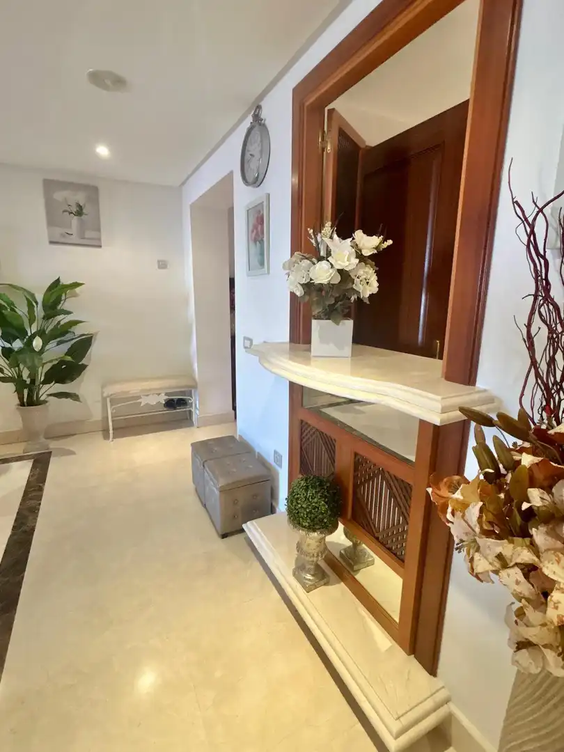 Apartamento en venta en Estepona con Aire acondicionado, Terraza y Piscina