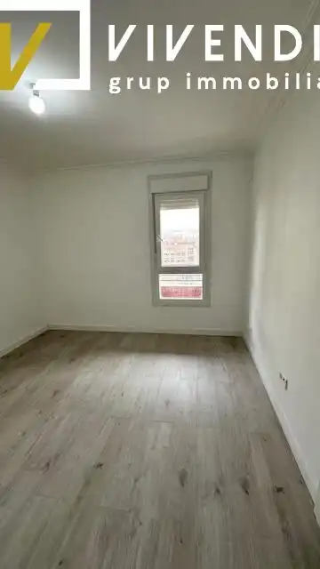 Piso con terraza en venta en Calle BALMES, imagen 10