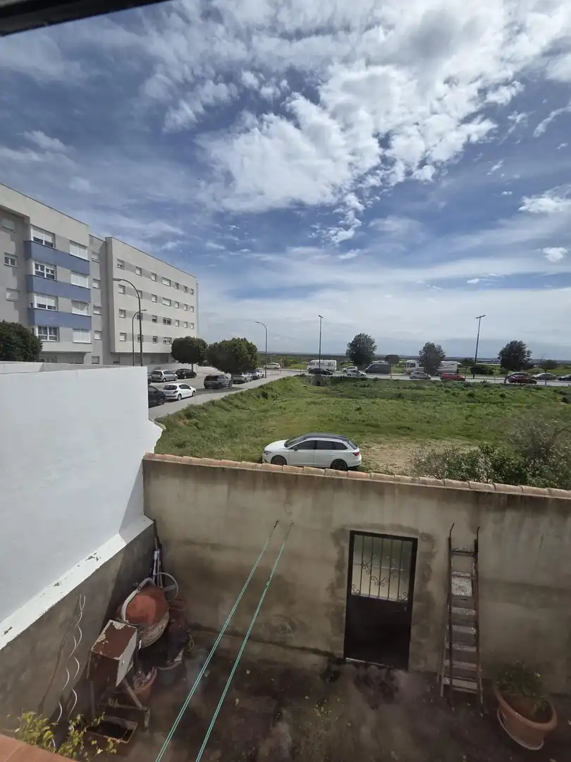 Vista exterior de Casa adosada en venda en San Fernando