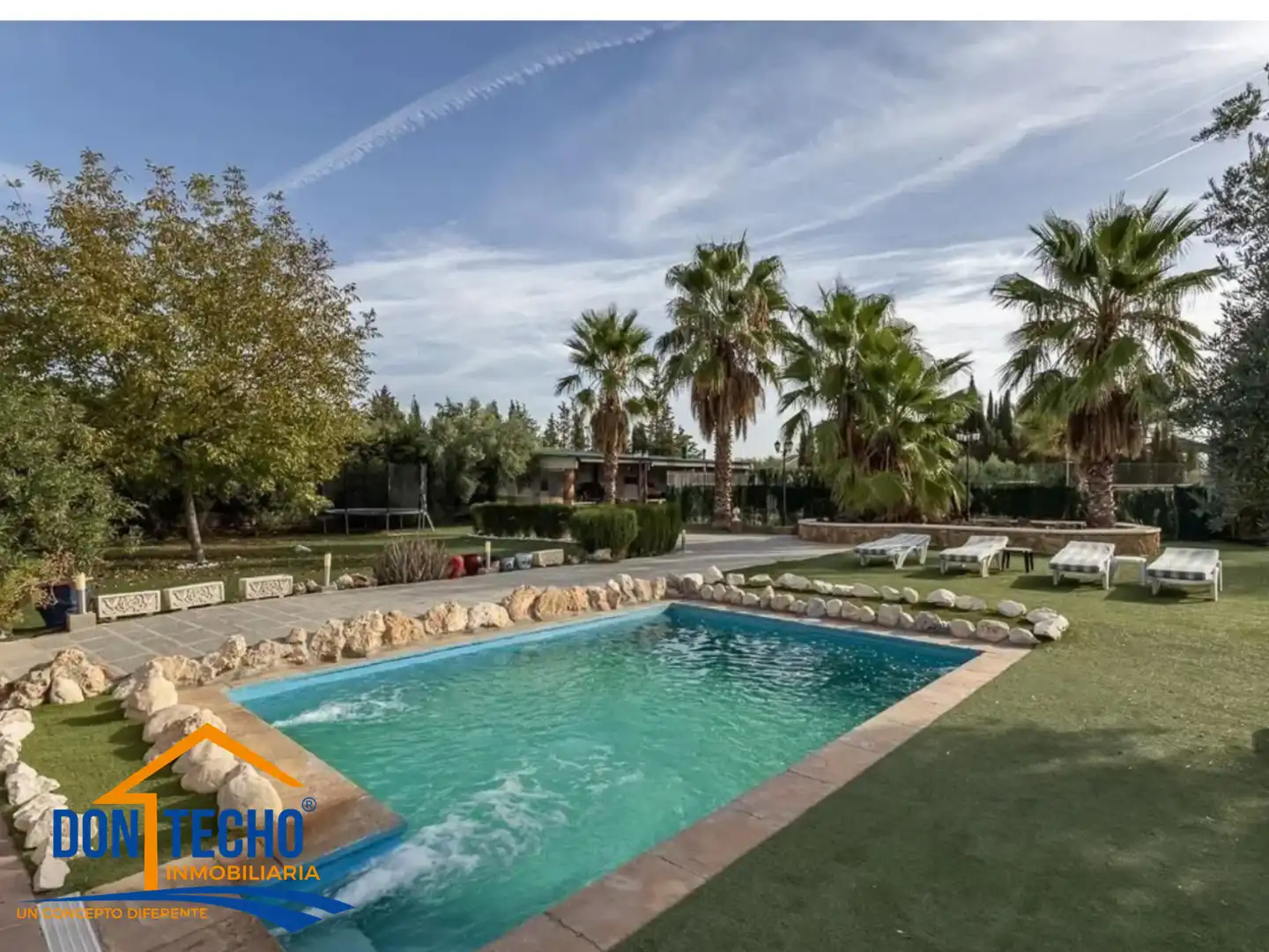 Piscina de Finca rústica en venta en Atarfe con Aire acondicionado, Calefacción y Jardín privado
