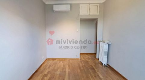 Foto 3 de Piso de alquiler en De San Ernesto, Ciudad Jardín, Madrid Capital