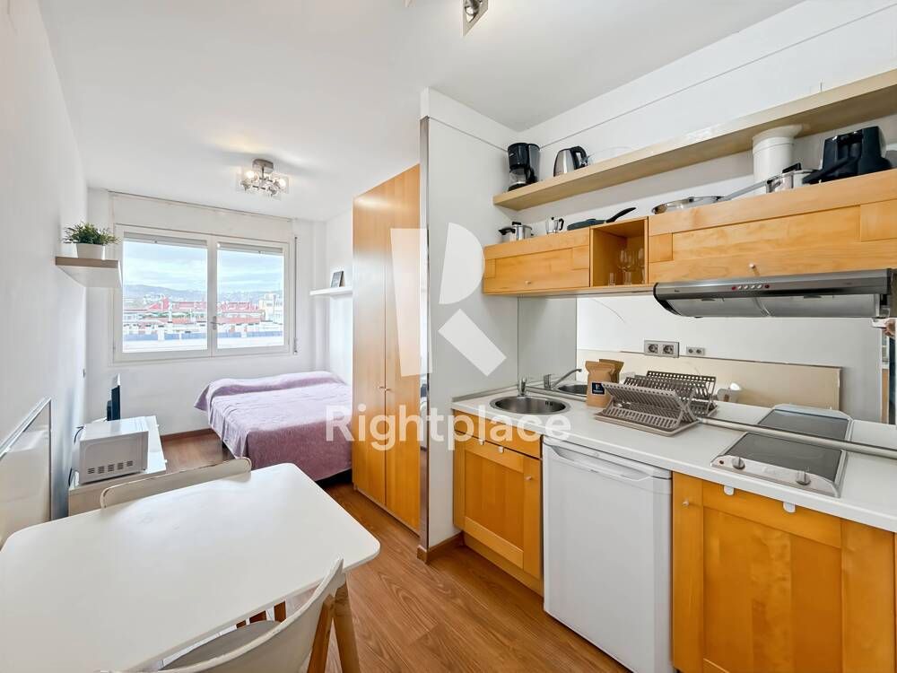 Study for sale in Hostafrancs