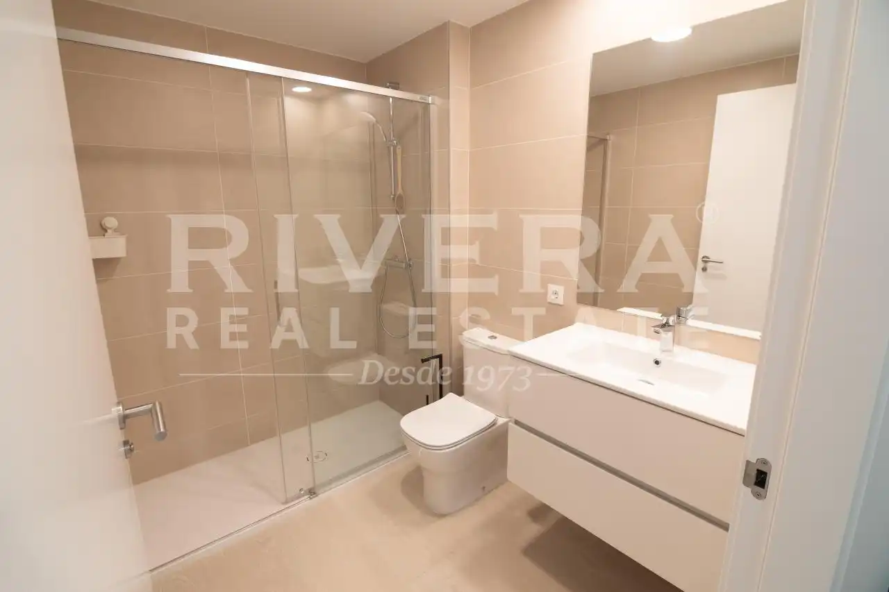 Baño de Piso en venta en Sanxenxo con Calefacción, Terraza y Trastero
