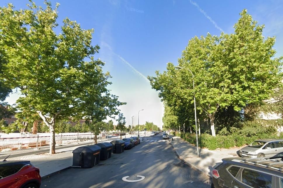 Vista exterior de Pis en venda en  Madrid Capital amb Jardí privat i Terrassa