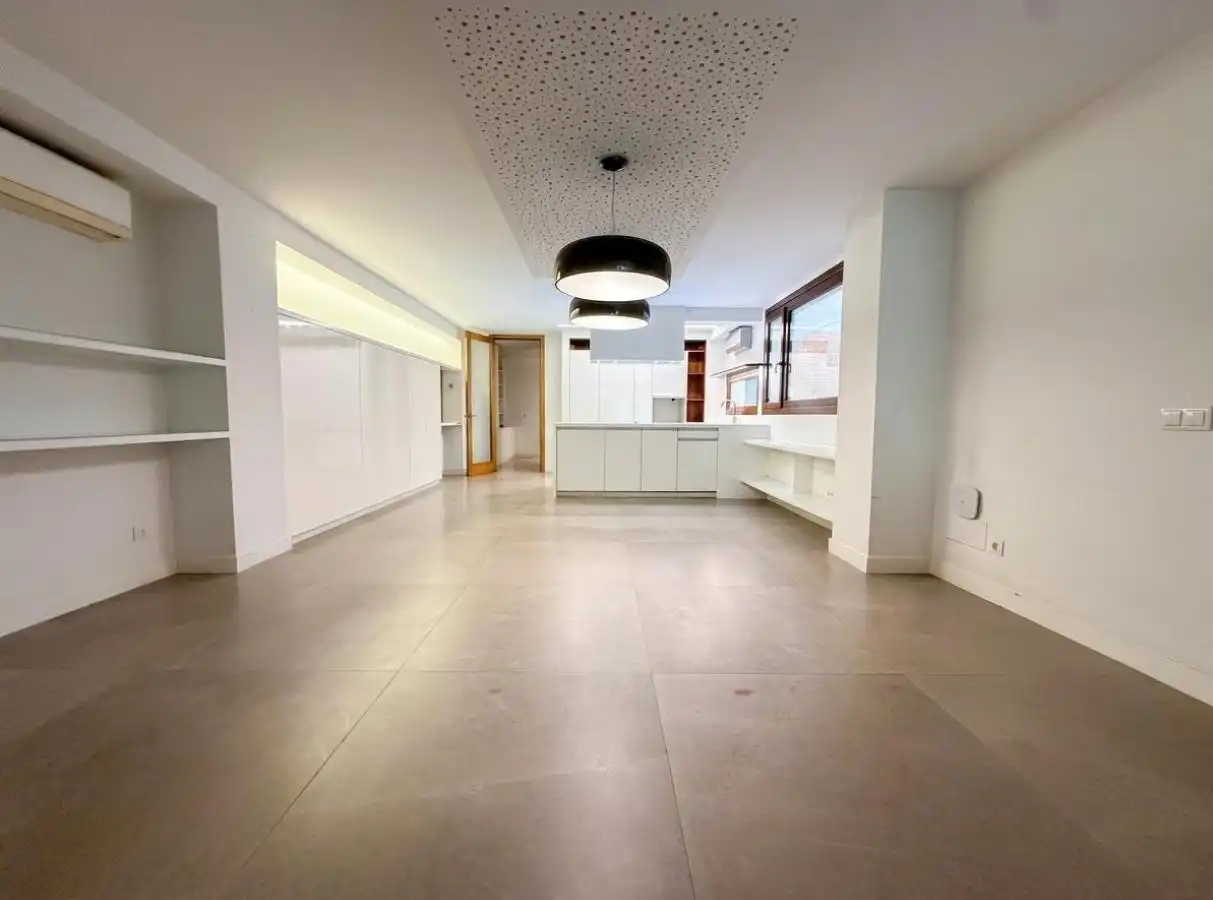 Piso en venta en  Palma de Mallorca con Aire acondicionado, Calefacción y Terraza