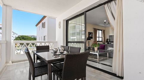 Foto 2 de Piso en venta en Puerto Banús, Marbella