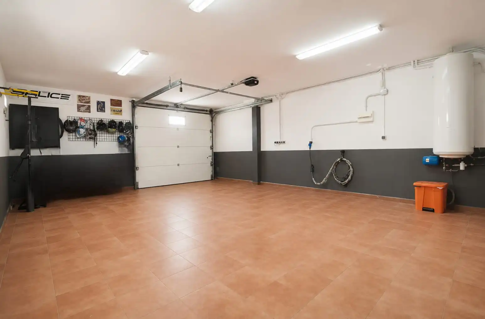 Casa aparellada amb jardí en venda a Calle de Samuel Baltés, imagen 23