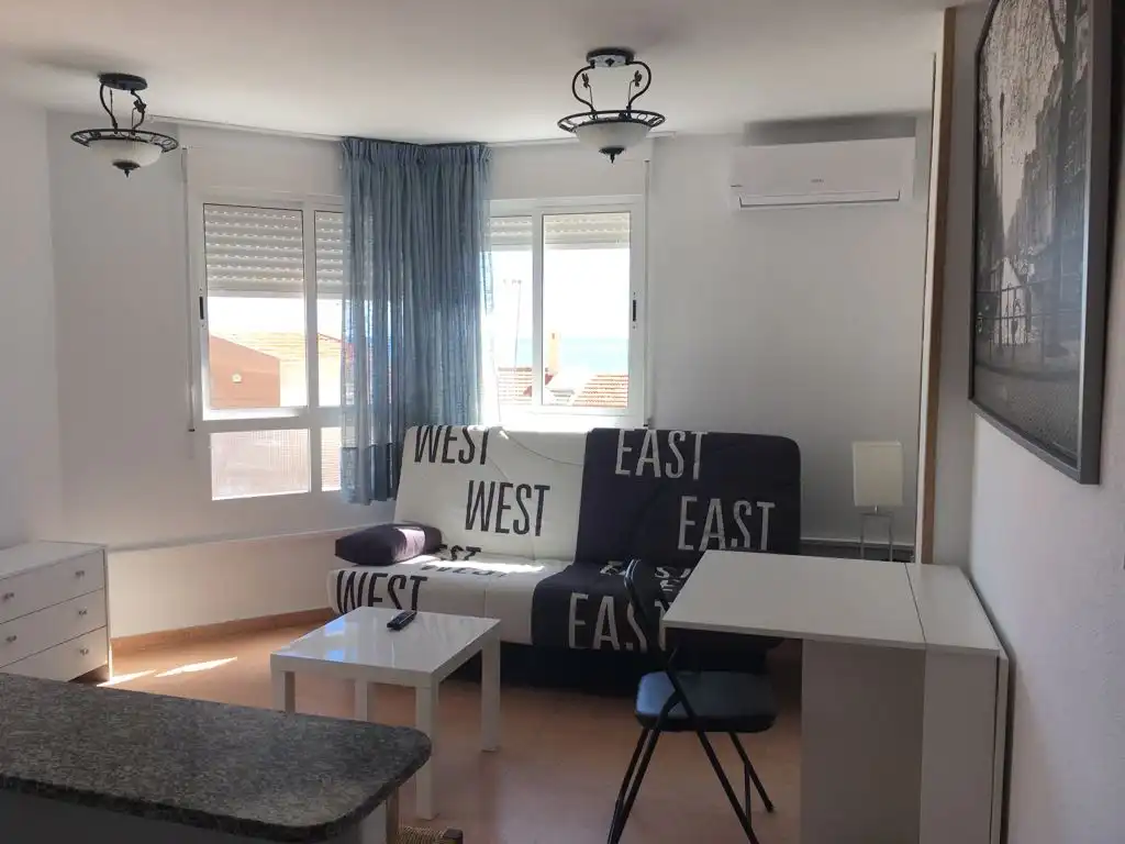 Sala de estar de Apartamento en venta en Guardamar del Segura con Aire acondicionado, Amueblado y Lavadora