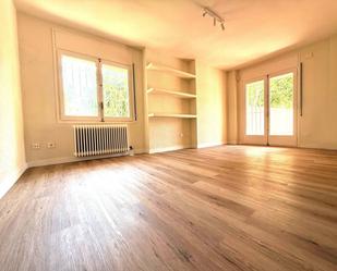 Living room of Flat for sale in Vilassar de Mar  with Heating, Private garden and Parquet flooring