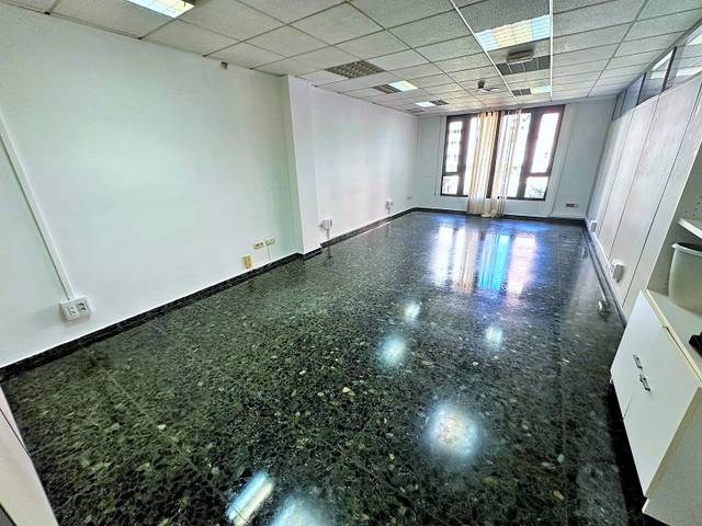 Oficina en Alquiler en Avinguda de Catalunya en Barrio de Benimaclet