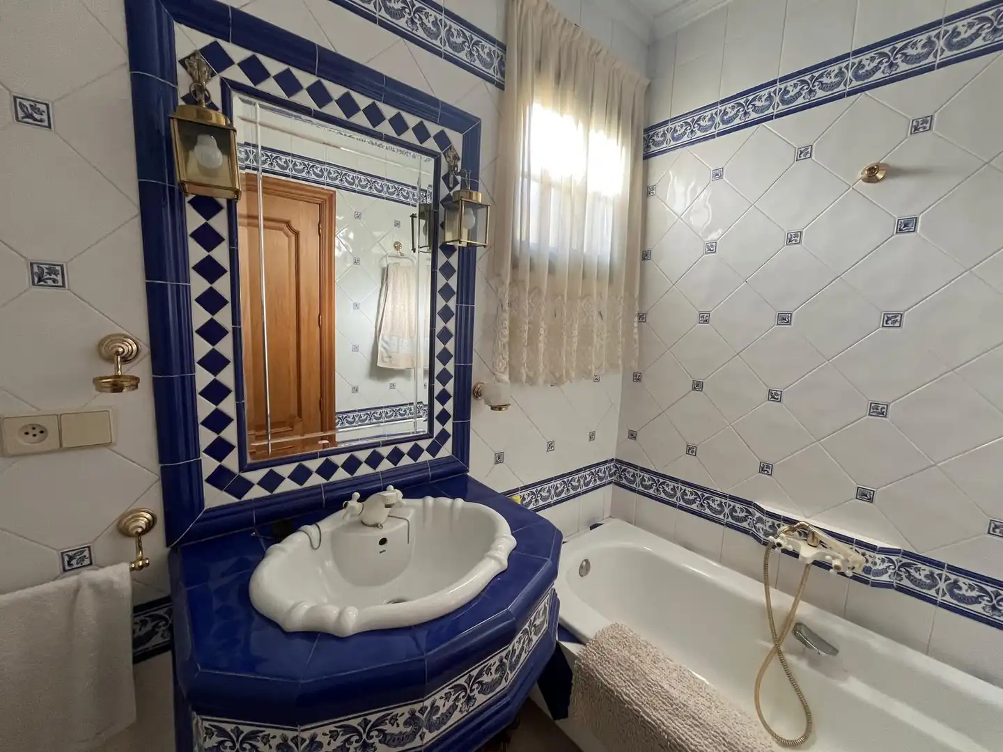 Baño de Casa o chalet en venta en Trujillo con Aire acondicionado, Calefacción y Jardín privado