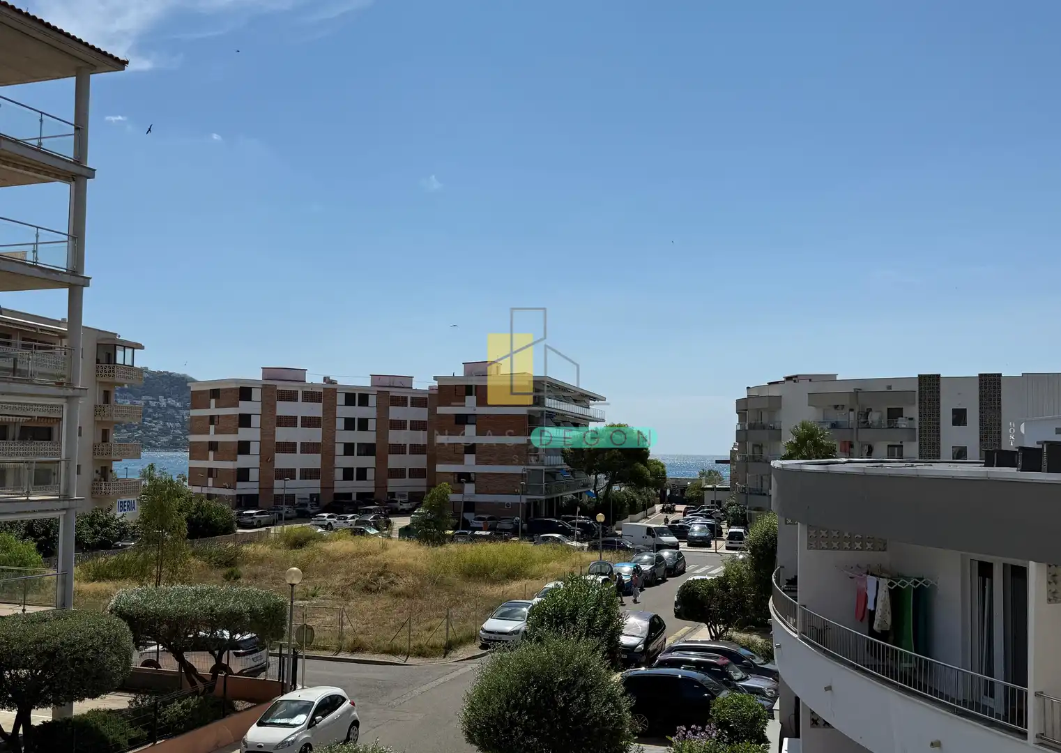 Vista exterior de Apartament en venda en Roses amb Calefacció, Moblat i Forn
