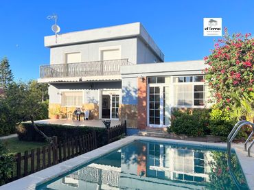 Casa amb piscina en venda a Urbanitzacions de Llevant