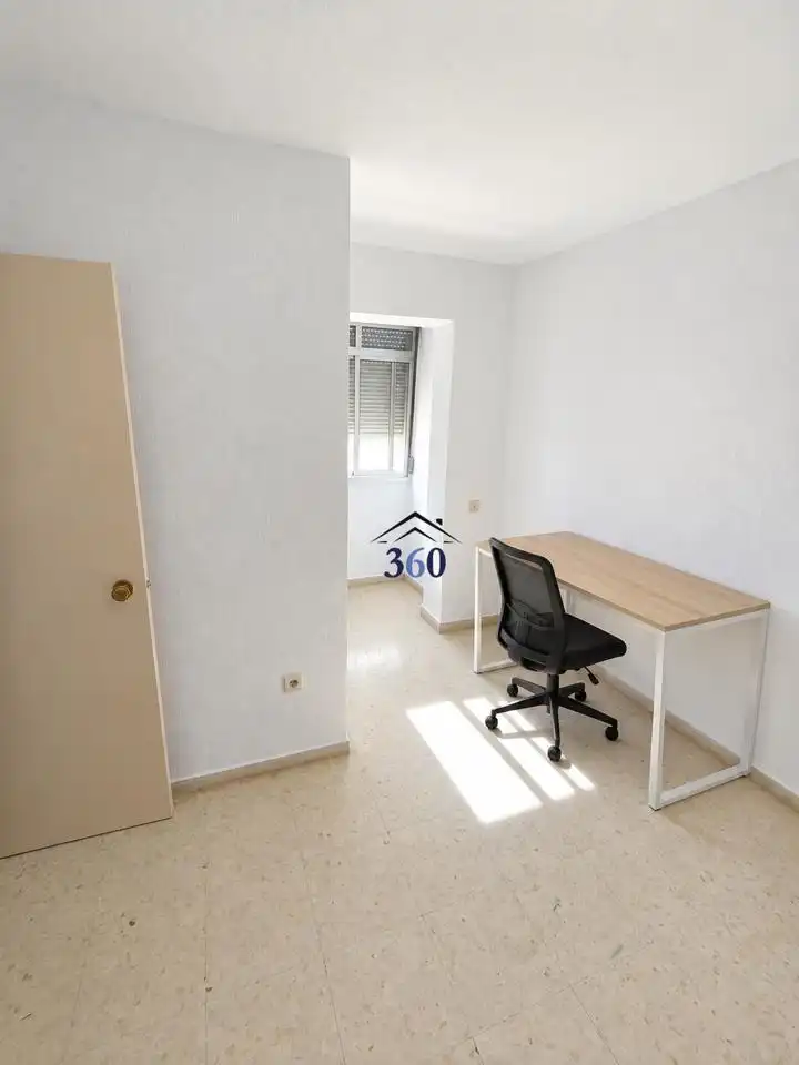 Flat for rent in Cáceres  with Terrace and Furnished