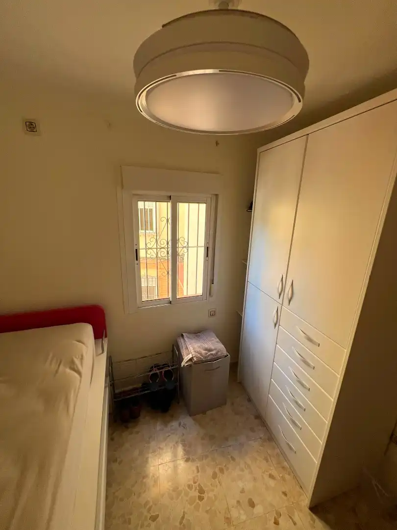 Bedroom of Flat for rent in Sevilla  with Heating, Furnished and Washing machine