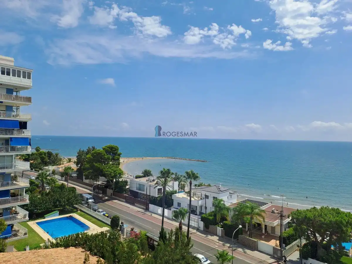 Habitación de Apartamento en venta en Benicasim / Benicàssim con Piscina comunitaria