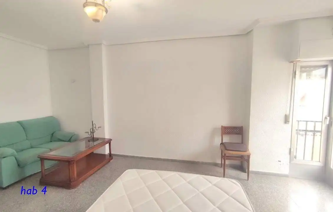 Flat for share in Elche / Elx
