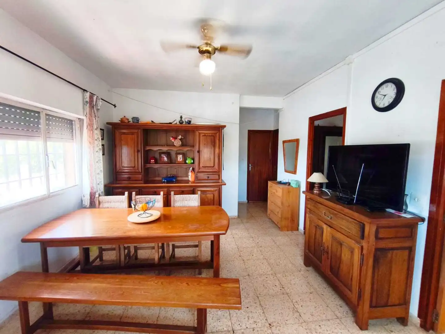 Casa adosada en venda a Llaurí
