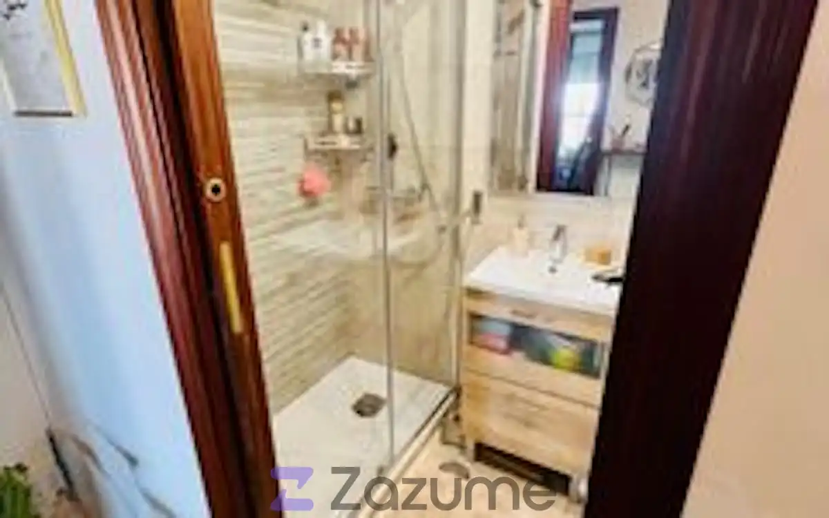 Room in C. Empleo Juvenil, Orcasitas