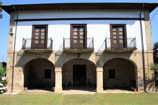 Casa-chalet en Venta en Renedo