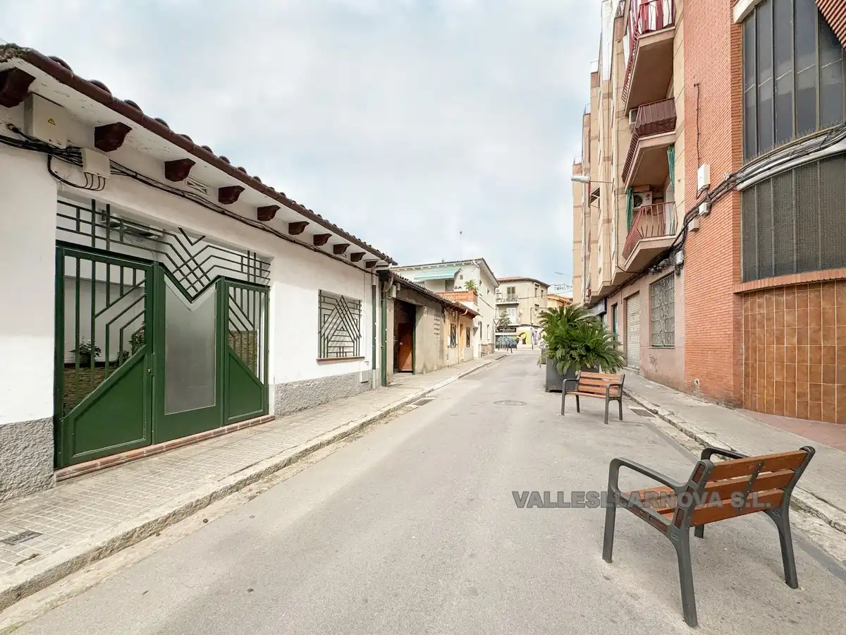 Local comercial en venda a Col.legis Nous