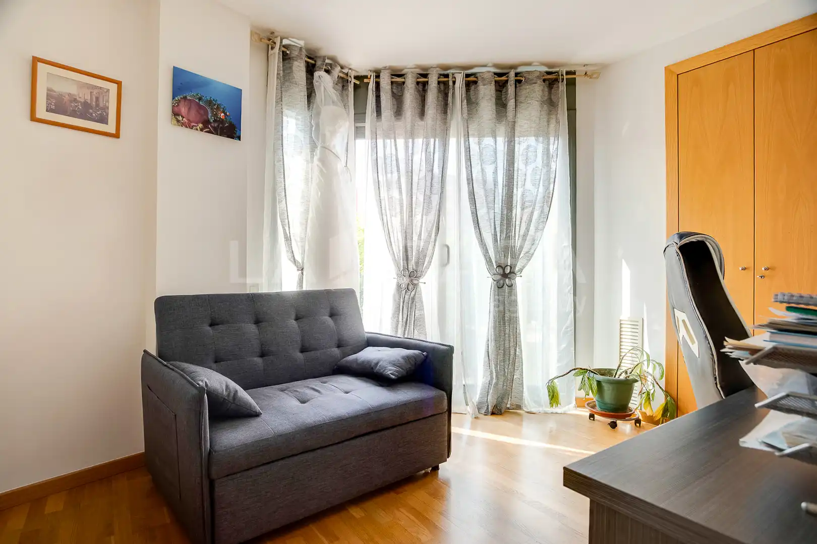 Sala d'estar de Pis en venda en Barcelona amb Piscina