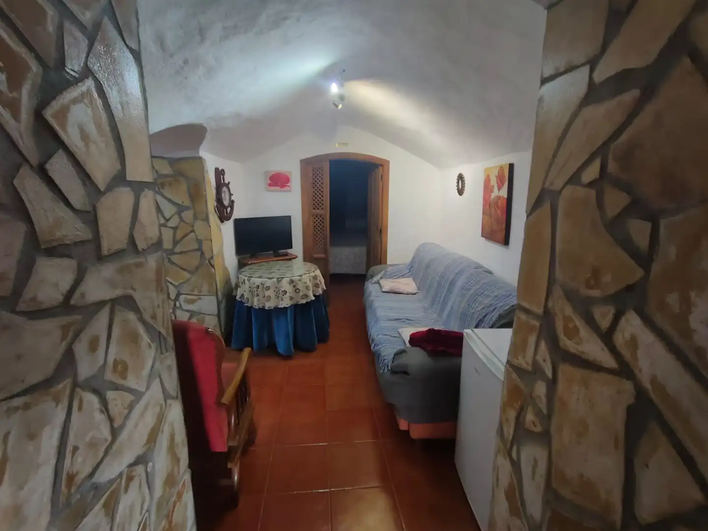 Sala d'estar de Finca rústica en venda en Guadix amb Moblat, Forn i Piscina comunitària