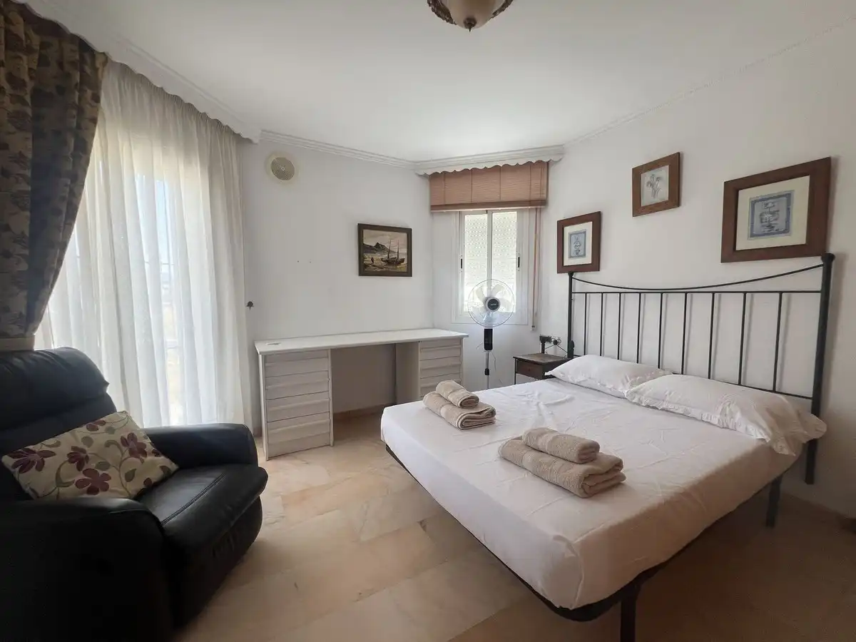 Dormitori de Casa adosada en venda en Marbella amb Terrassa i Alarma