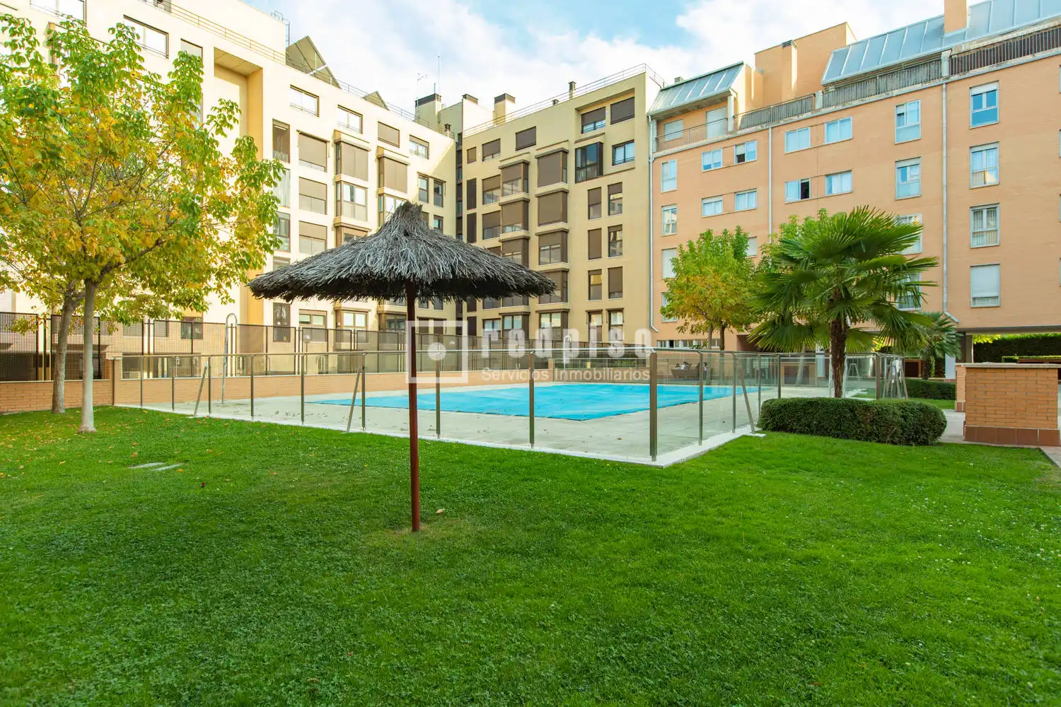 Schwimmbecken von Wohnung zur Miete in Hortaleza