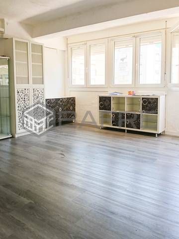 Piso en Venta en Calle Maestro Guerrero en Parque Ayala - Jardín de la Abadía - Huelín