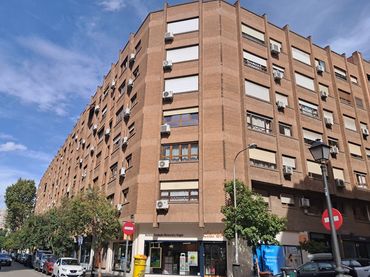 Pis amb ascensor en venda a Calle de Donoso Cortés