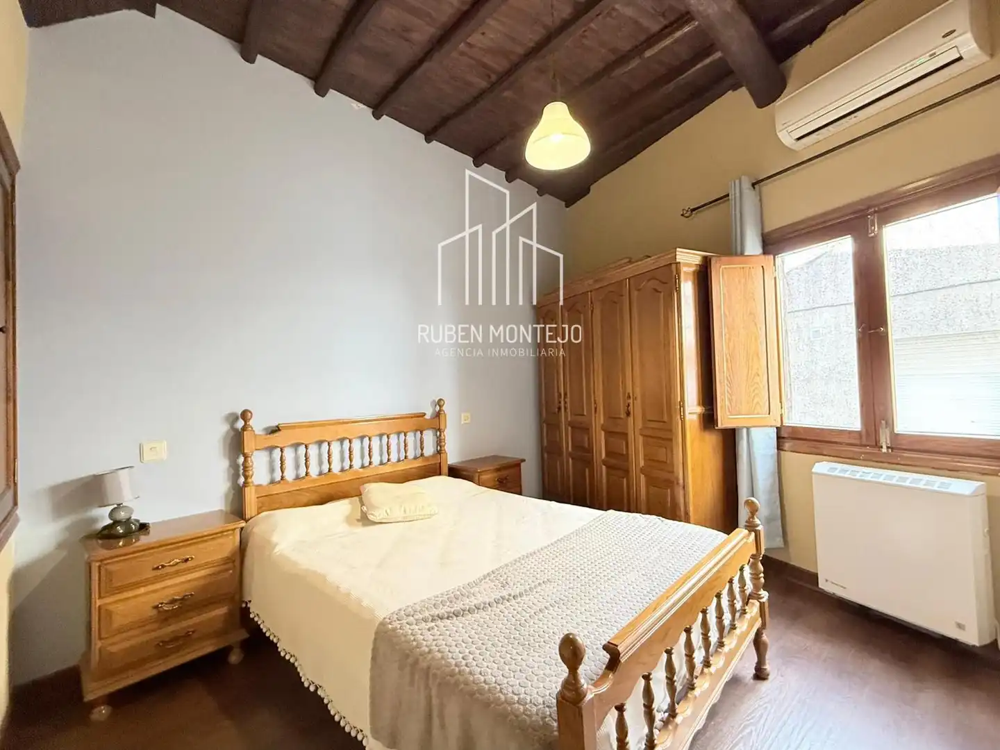 Dormitori de Casa o xalet de lloguer en San Esteban de la Sierra amb Aire condicionat, Calefacció i Terrassa