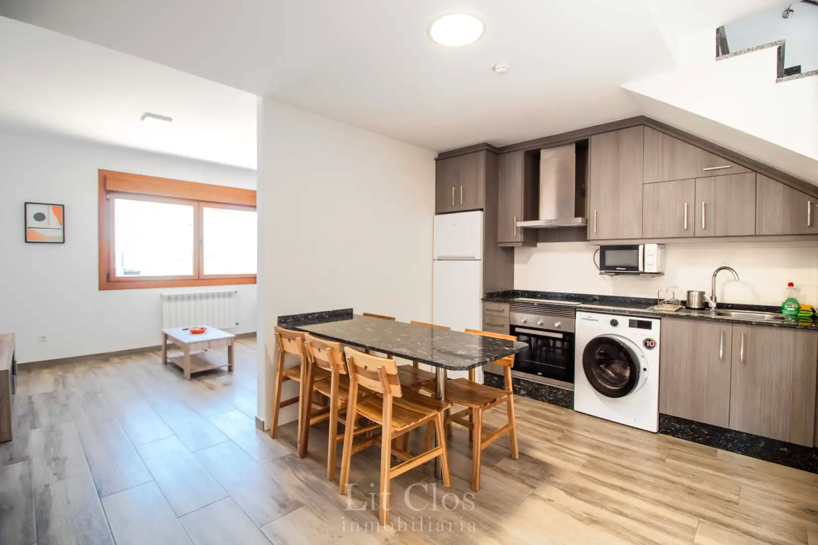 Cocina de Casa adosada en venta en A Rúa  con Calefacción, Jardín privado y Parquet