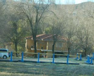 Vista exterior de Casa adosada en venda en Valderrebollo