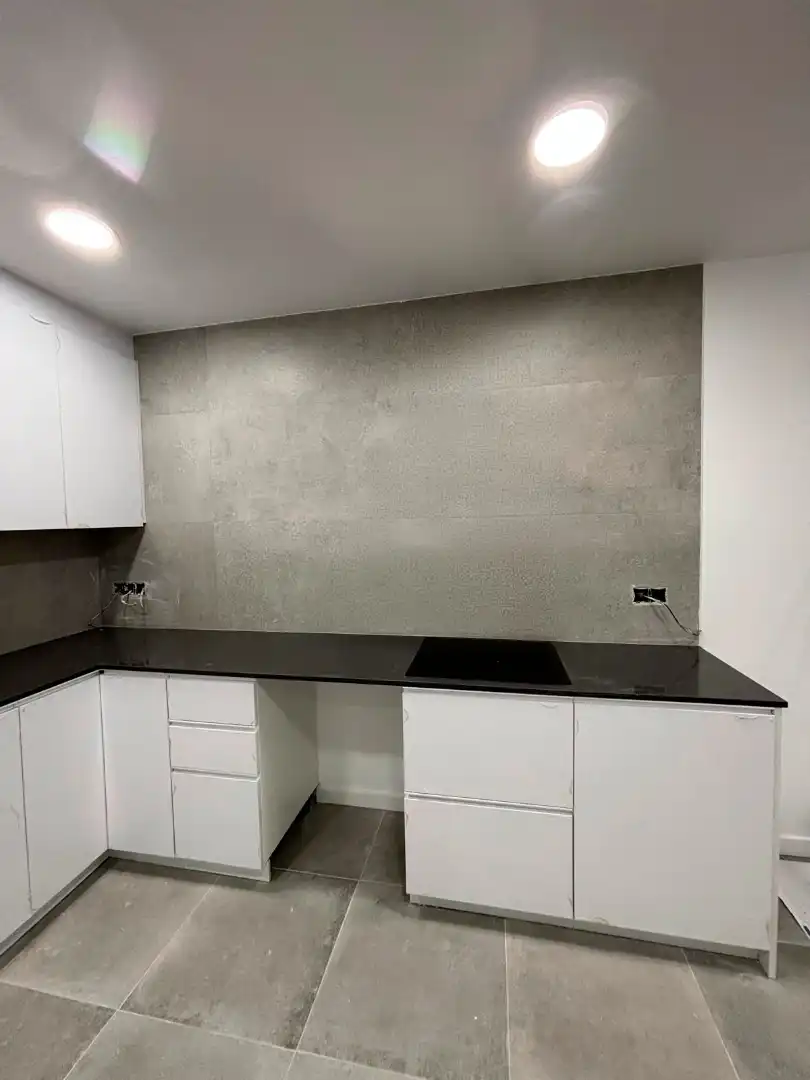 Local en venta en Carrer Primer de Maig, Molí Nou - Ciutat Cooperativa