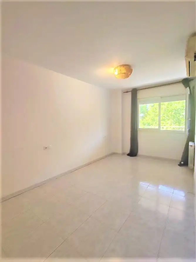 Schlafzimmer von Wohnung zum Verkauf in Lleida mit Klimaanlage, Heizung und Möbliert