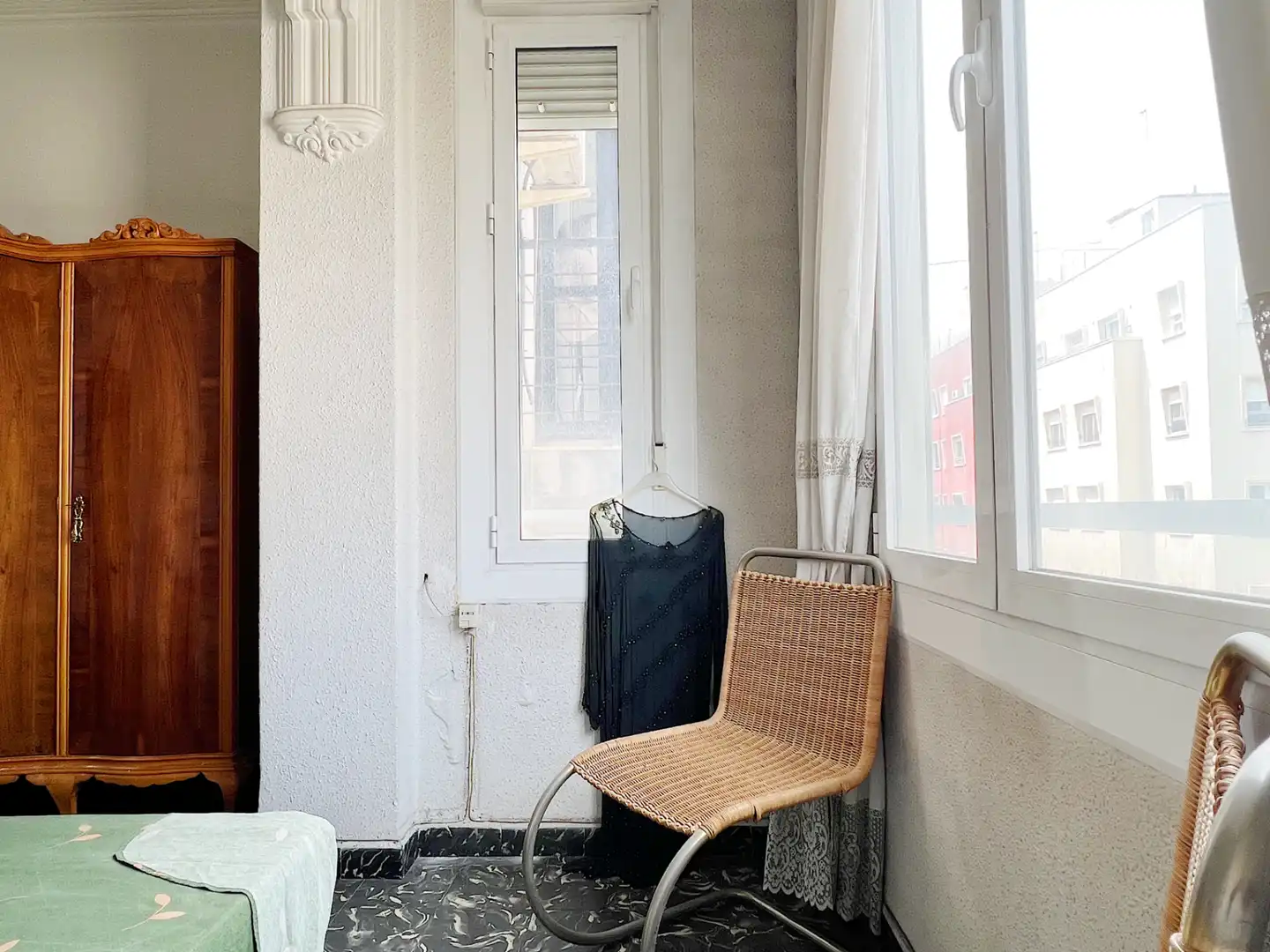 Habitación de Piso en venta en Valencia con Amueblado