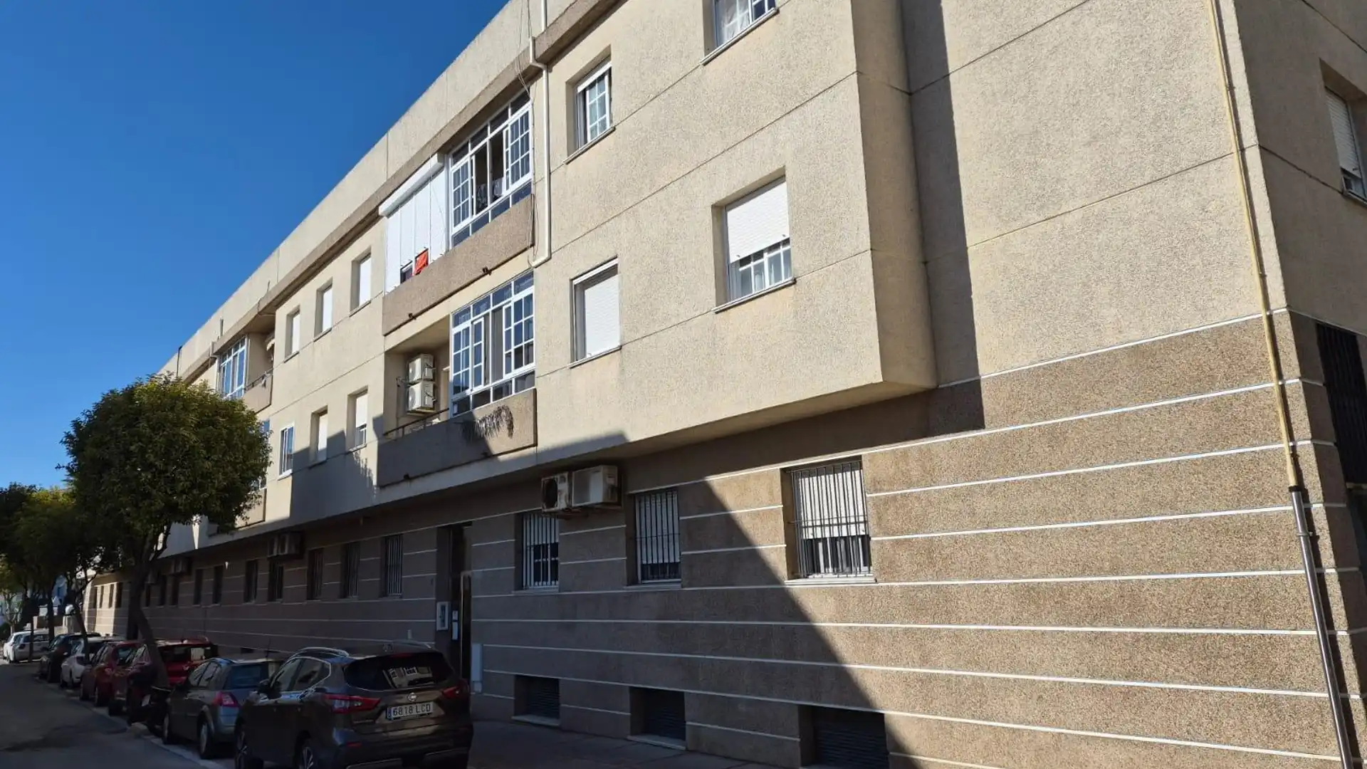 Vista exterior de Piso en venta en San Fernando