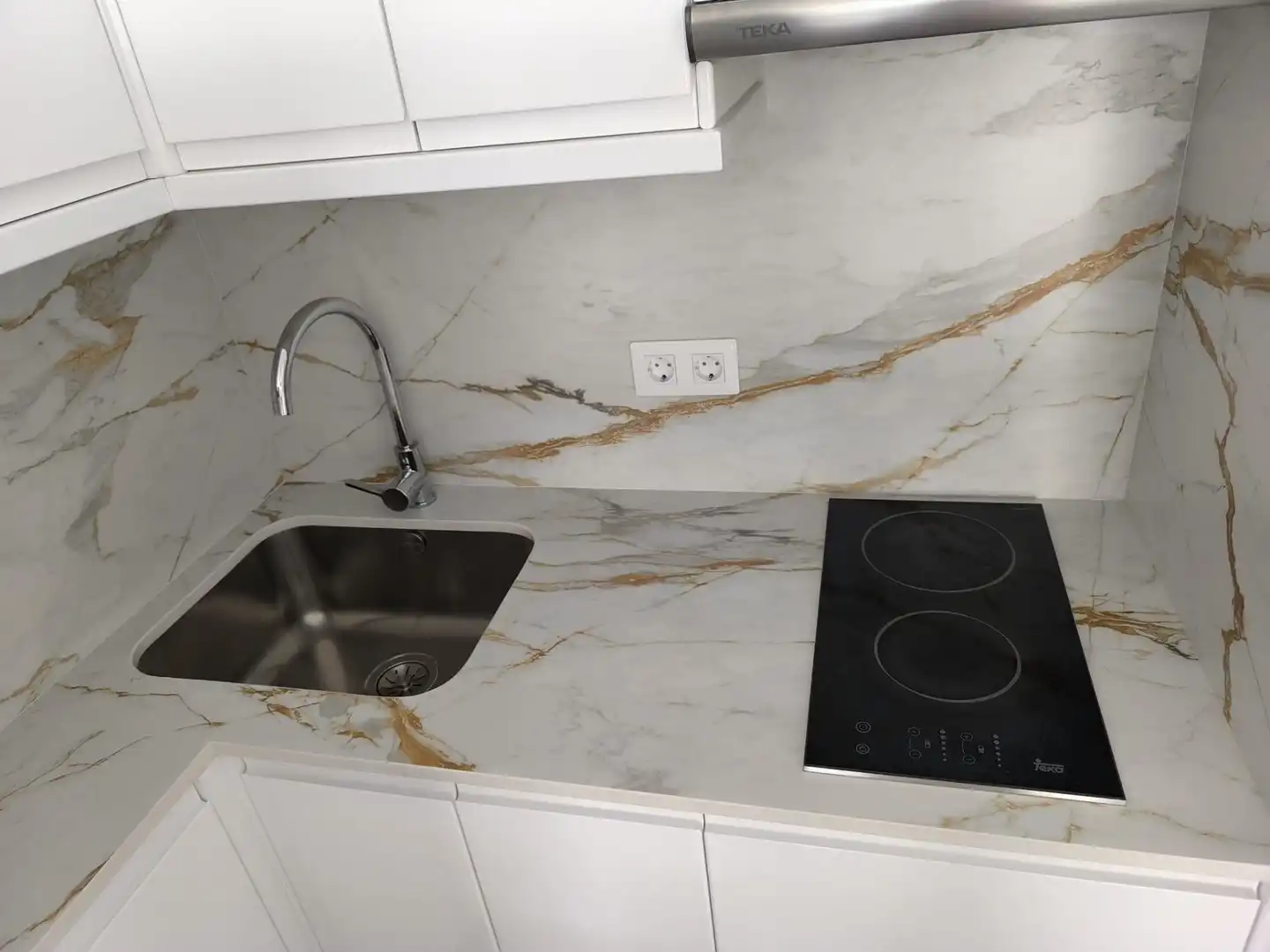 Cuina de Apartament de lloguer en Mogán amb Terrassa, Moblat i Balcó