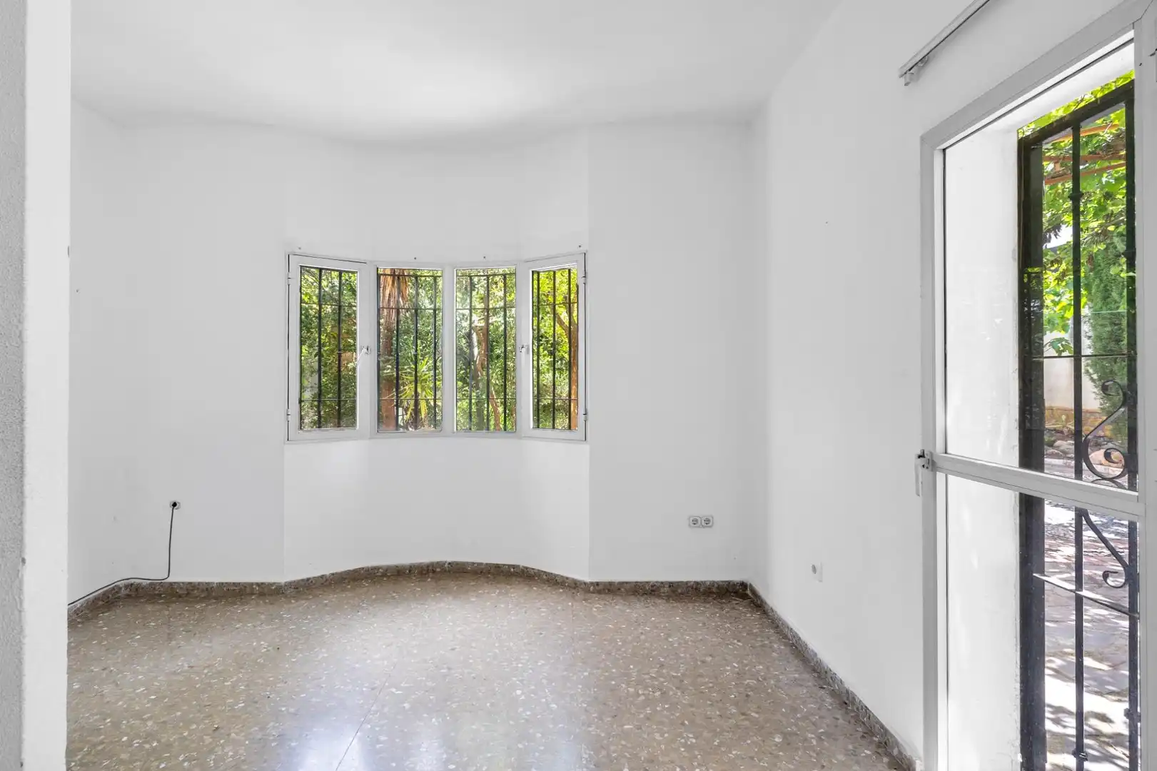 Detached homes for sale in La Zubia  with Heating and Balcony