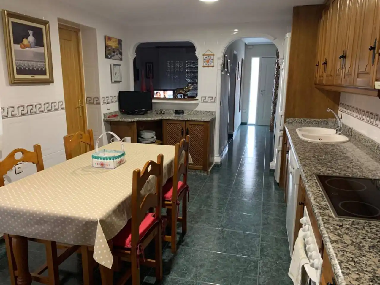 Cuina de Casa o xalet en venda en Baza amb Calefacció i Terrassa