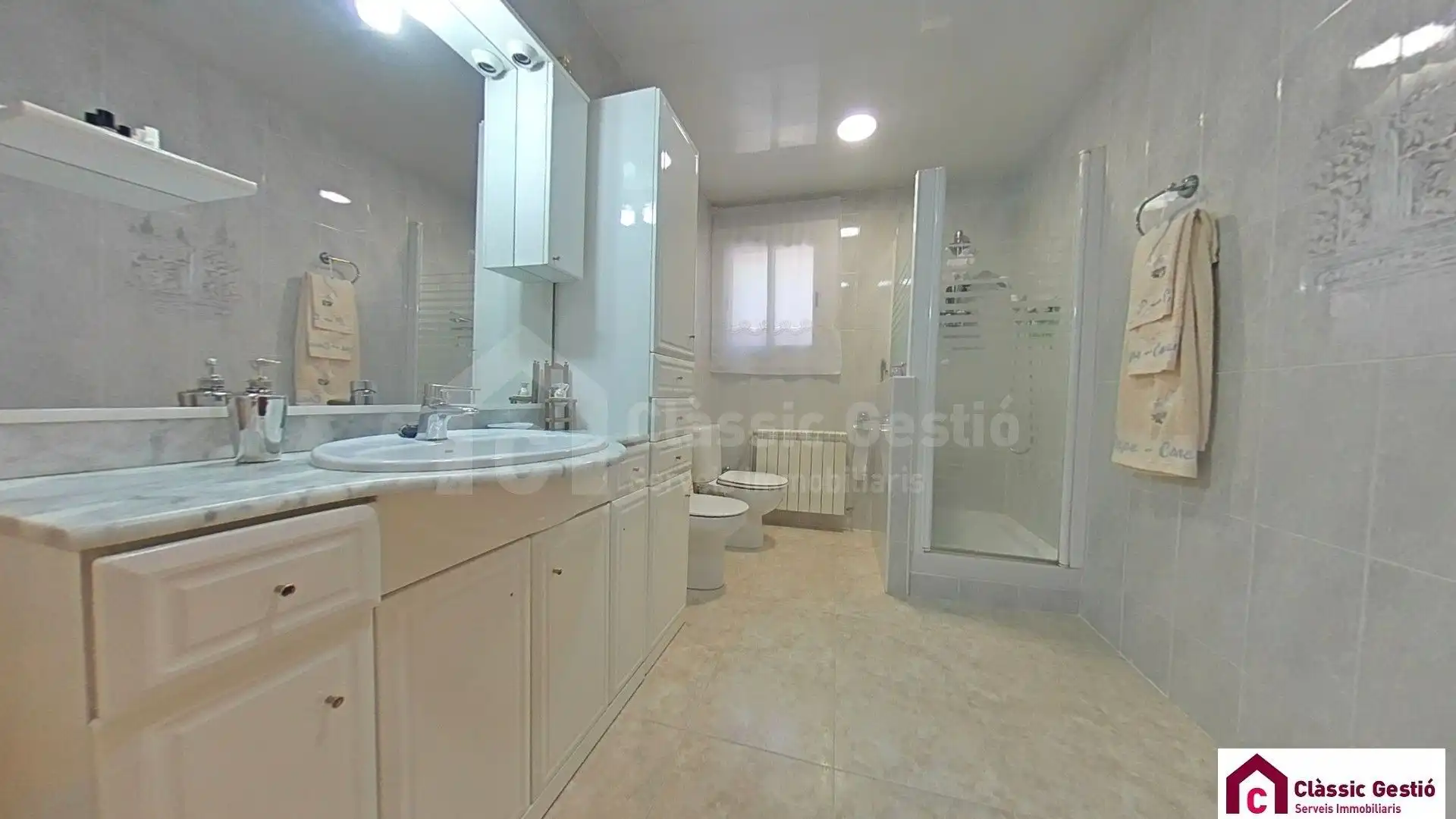 Baño de Casa o chalet en venta en Terrassa con Calefacción y Trastero