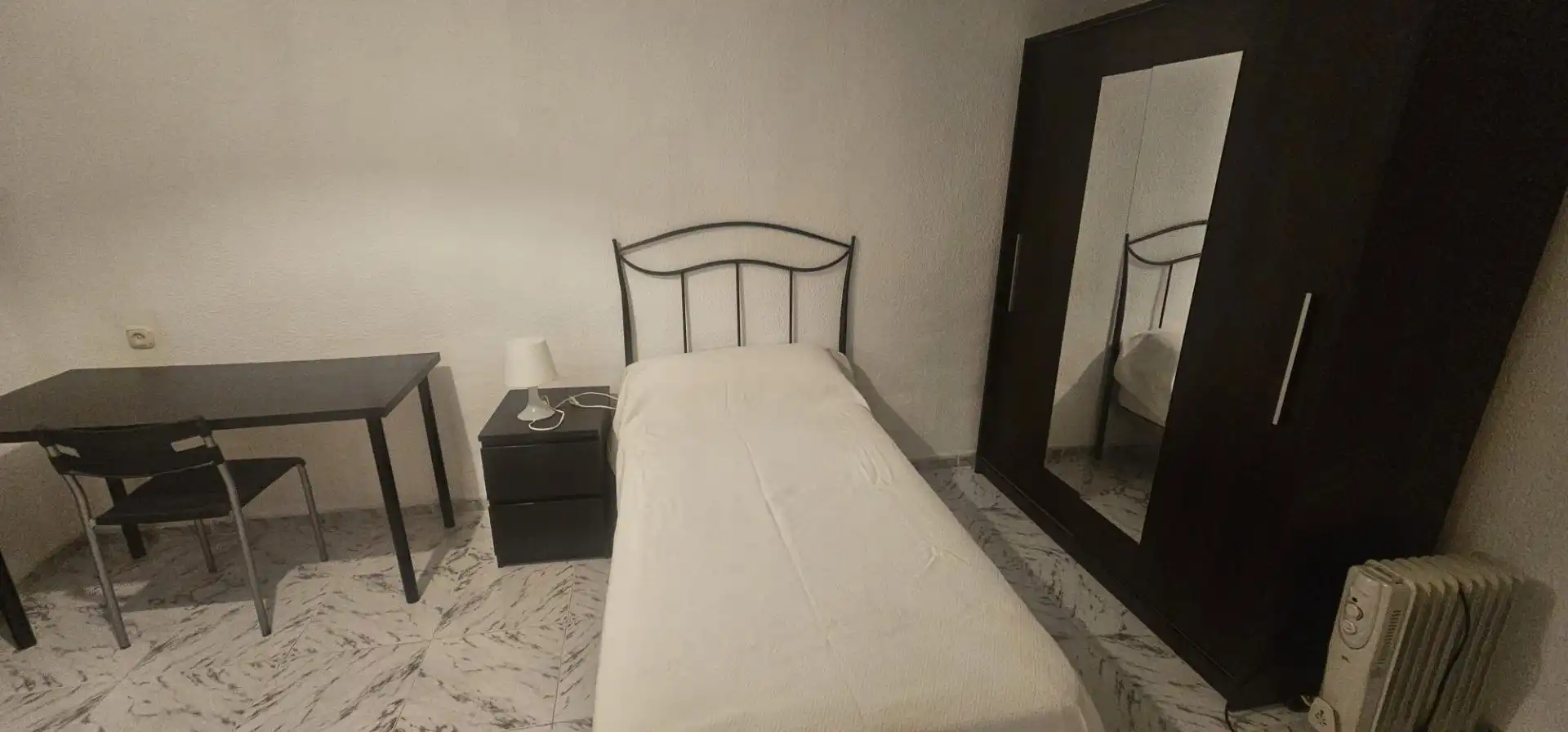 Bedroom of Houses for rent in Granada  with Heating, Terrace and Furnished