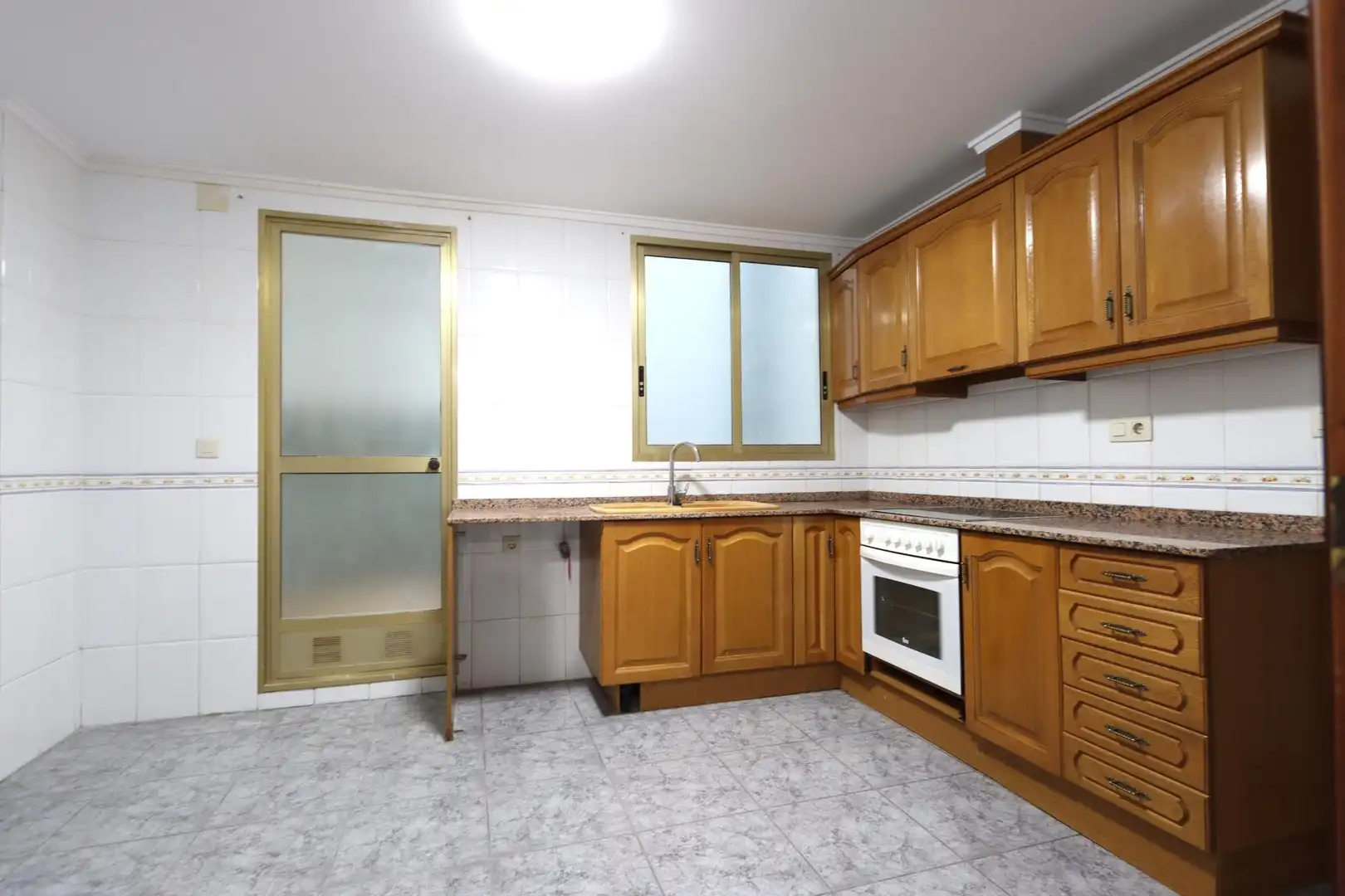 Kitchen of Flat for rent in Benaguasil  with Balcony
