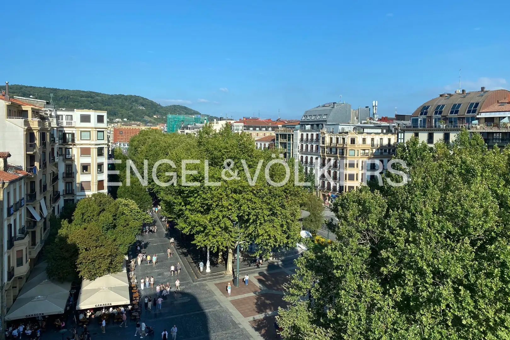 Vista exterior de Pis de lloguer en Donostia - San Sebastián  amb Aire condicionat, Calefacció i Jardí privat