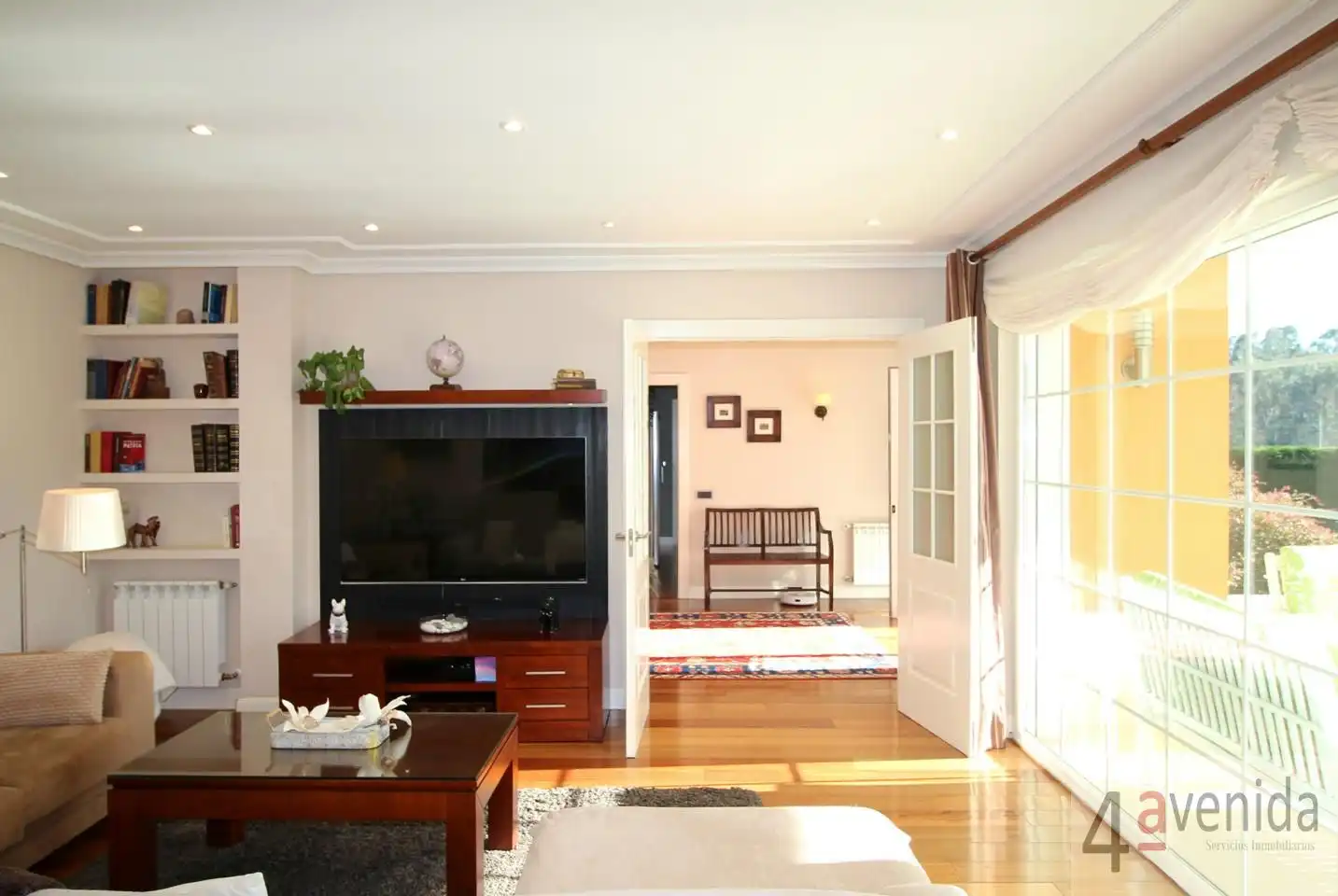 Living room of Houses for sale in Las Regueras    with Heating, Private garden and Swimming Pool
