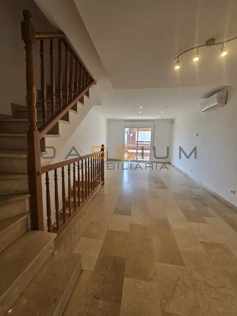 Houses for sale in Rubí  with Air Conditioner, Heating and Private garden