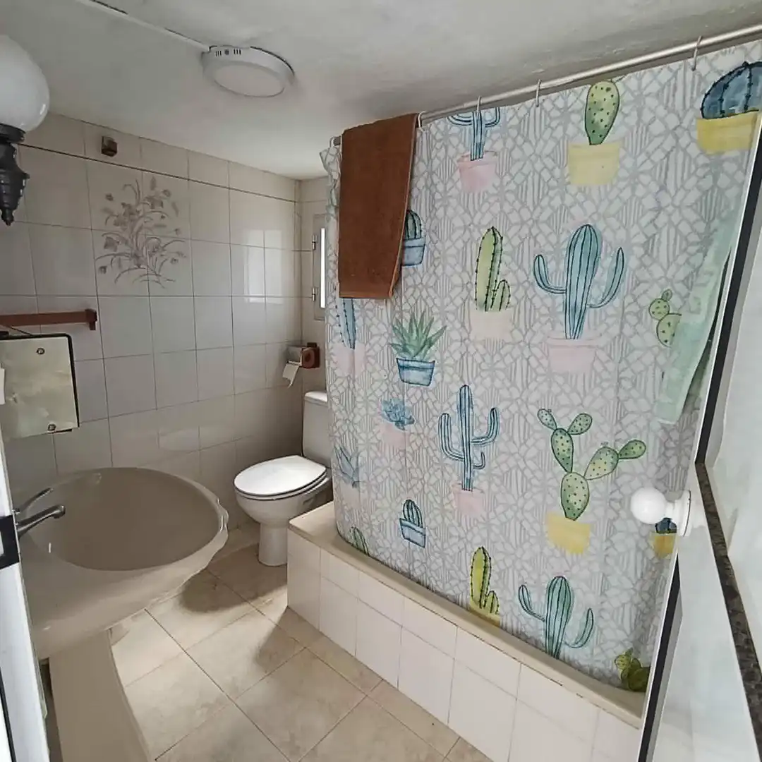 Baño de Finca rústica en venta en Iznájar con Aire acondicionado, Calefacción y Jardín privado