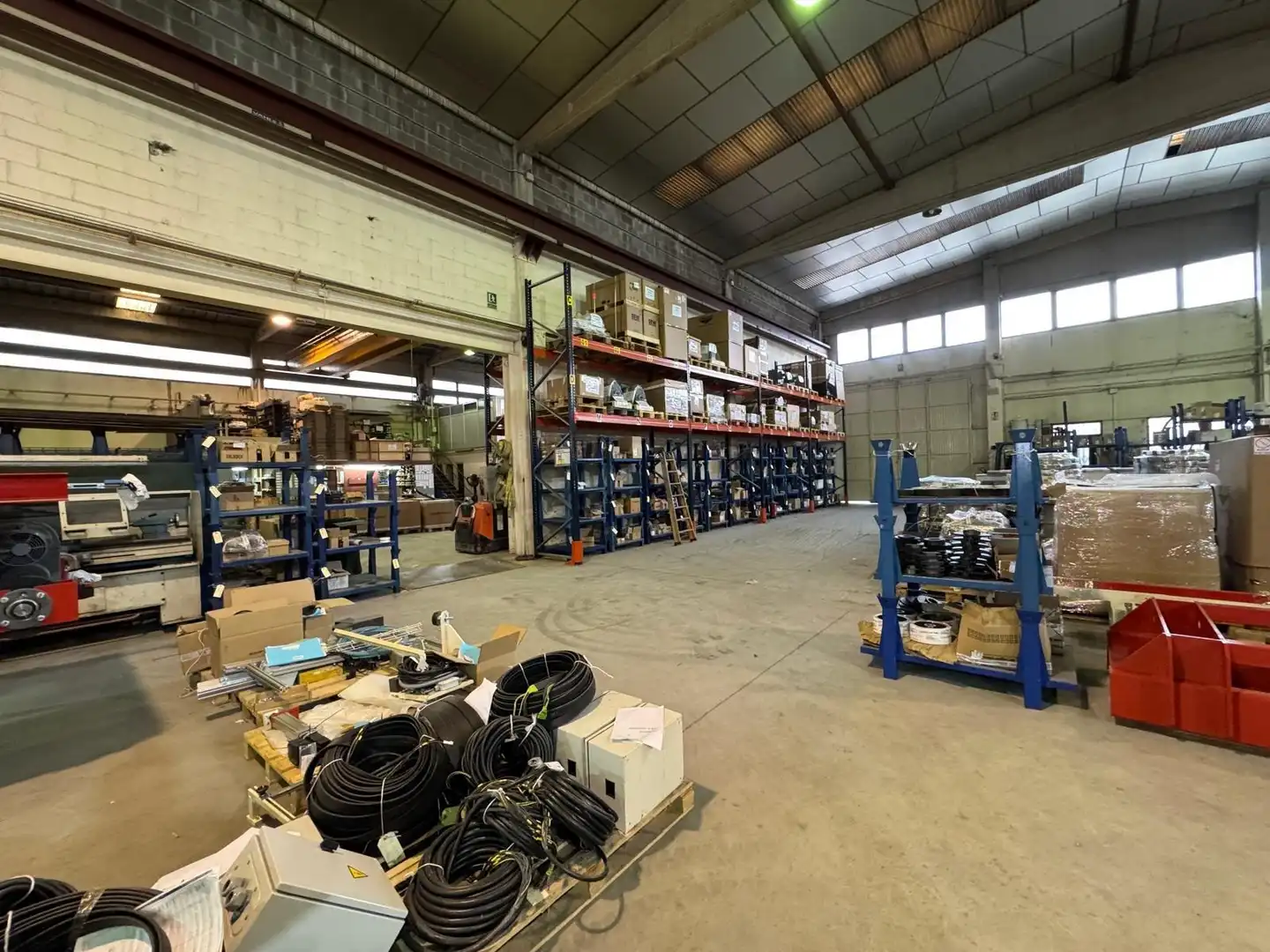 Fabrikhallen zur Miete in Igualada