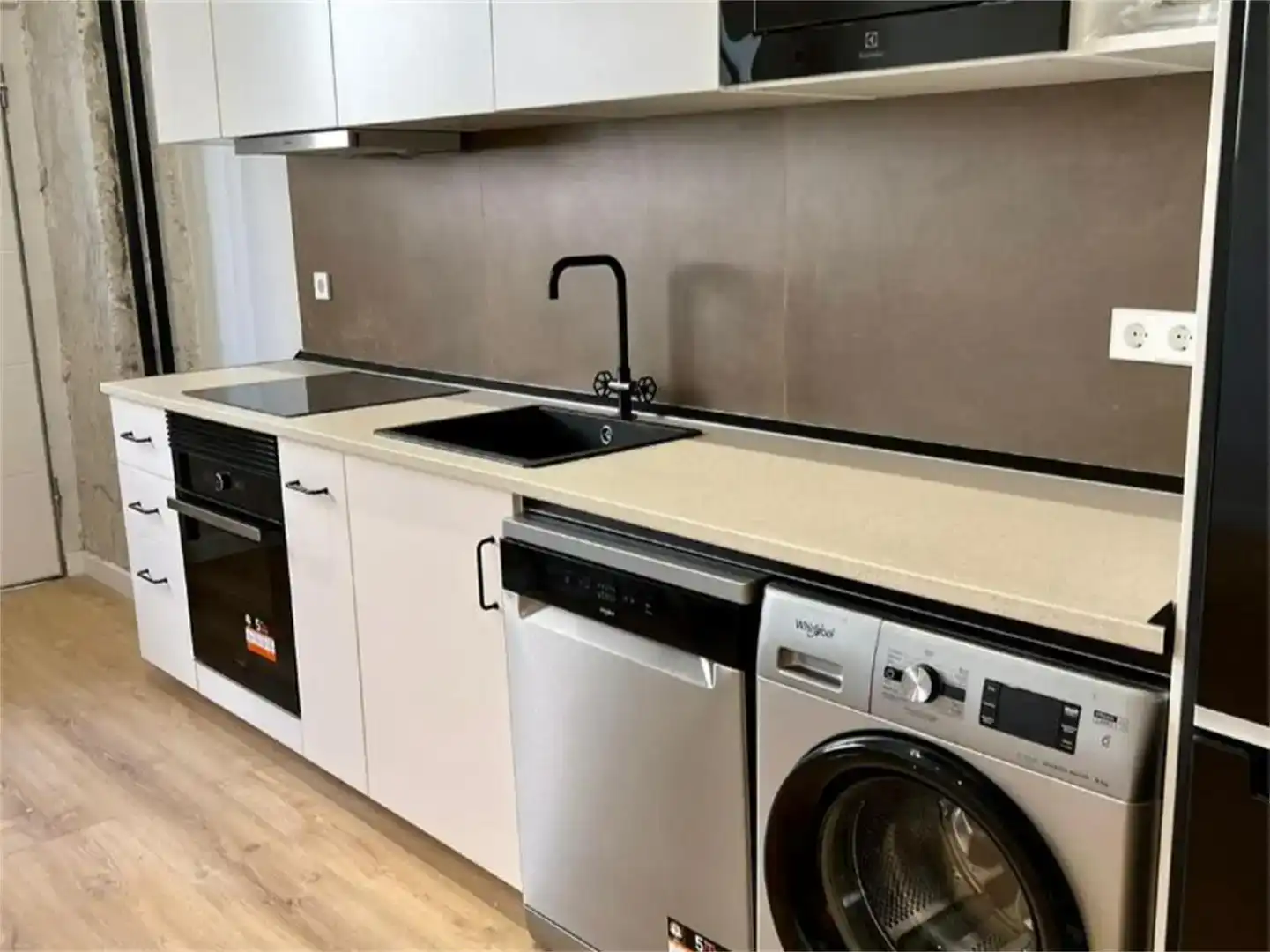Kitchen of Flat for sale in  Madrid Capital  with Air Conditioner